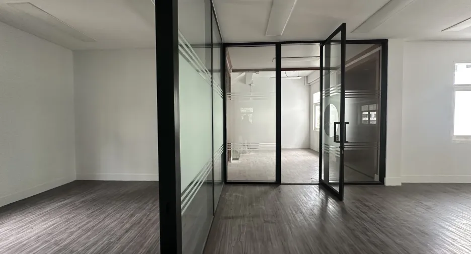 For rent retail Space in Bang Rak, Bangkok