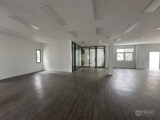 Gewerbefläche zur Miete in Bang Rak, Bangkok