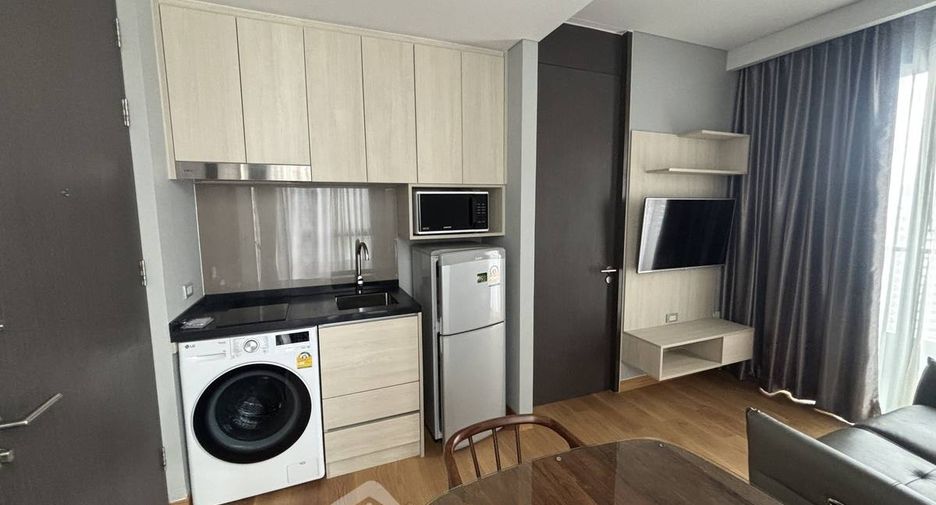 À louer et à vendre 1 chambre condo à Khlong Toei, Bangkok