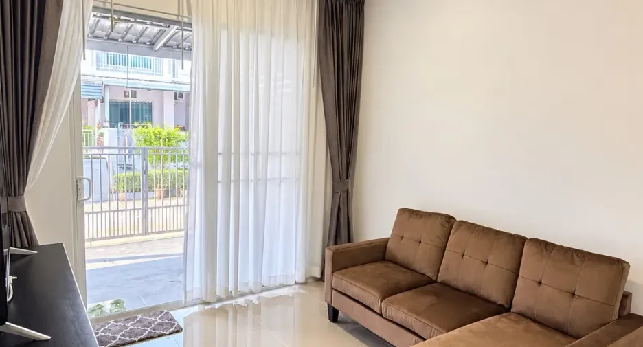 À louer 3 chambres maison de ville à Mueang Chiang Mai, Chiang Mai