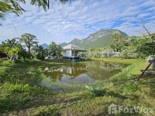出售 1 卧室 独立屋 在 三百峰, 班武里府