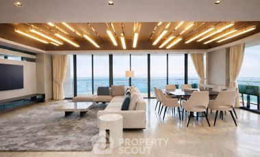 For sale 4 bedrooms condo in Yan Nawa, Bangkok