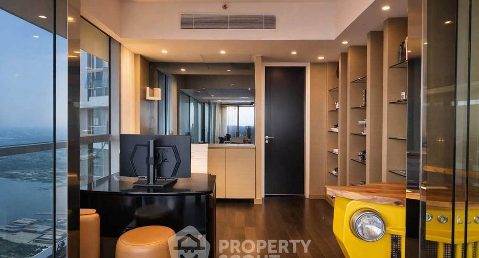 For sale 4 bedrooms condo in Yan Nawa, Bangkok