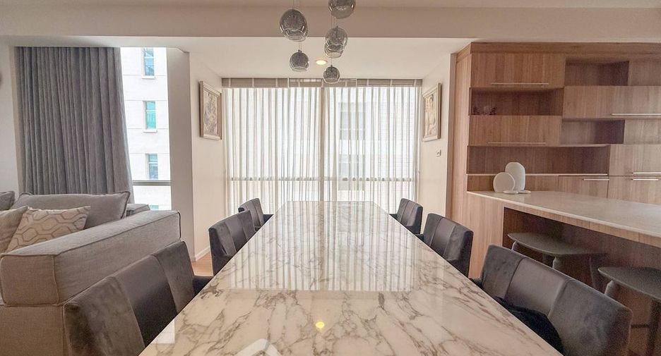 For sale 2 bedrooms condo in Pathum Wan, Bangkok