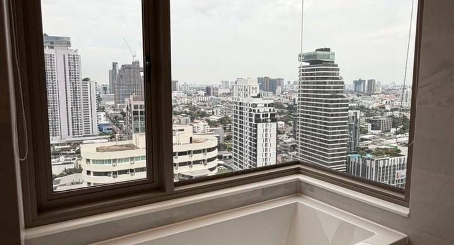 Wohnung zur Miete und zum Kauf mit 2 Zimmer in Watthana, Bangkok