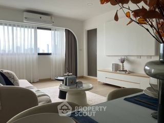 For sale 2 ベッドルーム condo in Phra Khanong, Bangkok