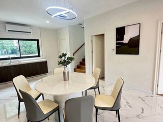 For sale 4 bedrooms townhouse in Mueang Samut Sakhon, Samut Sakhon
