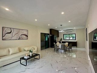For sale 4 bedrooms townhouse in Mueang Samut Sakhon, Samut Sakhon
