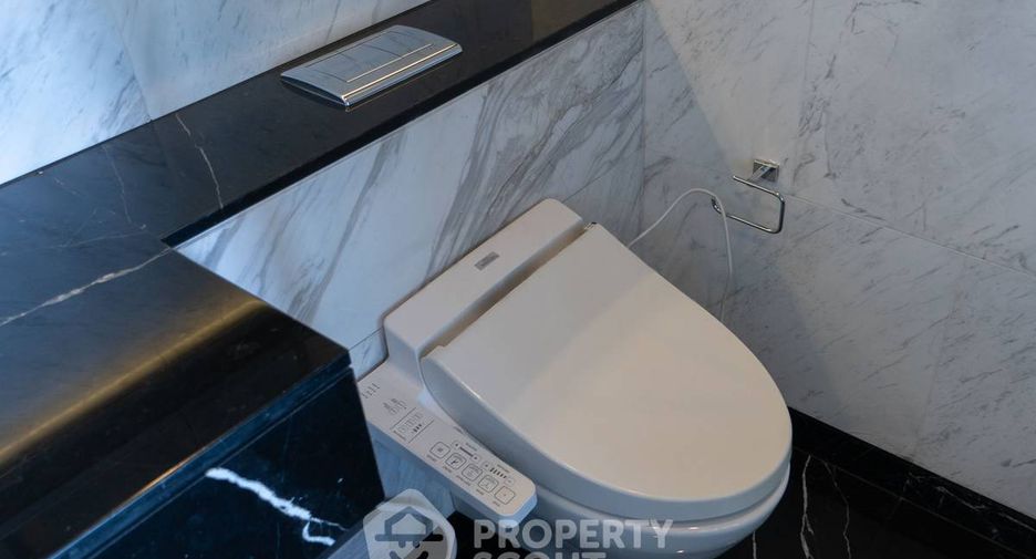 À vendre 1 chambre condo à Sathon, Bangkok
