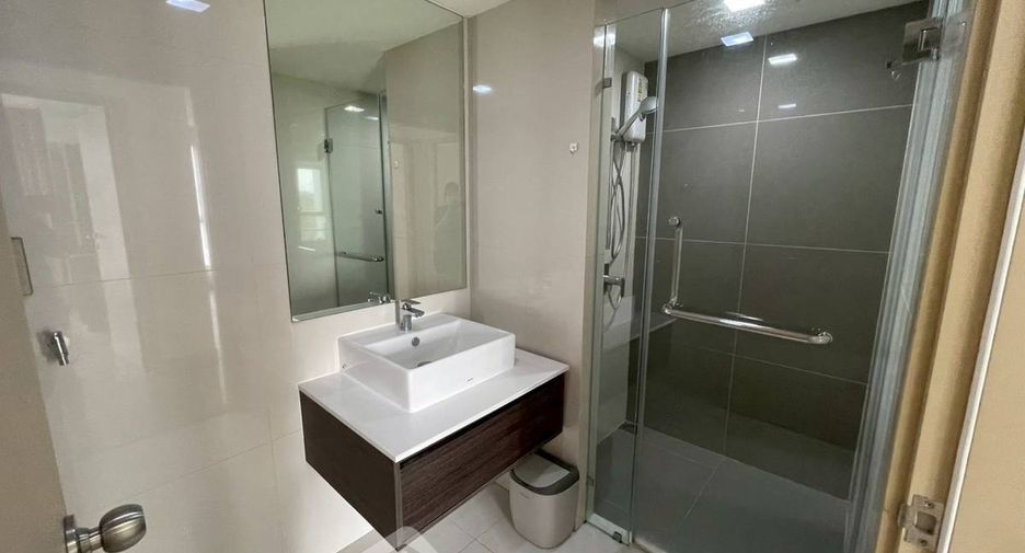 Wohnung zum Kauf mit 2 Zimmer in Phra Khanong, Bangkok