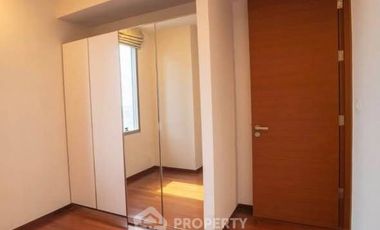 For sale 2 ベッドルーム condo in Khlong Toei, Bangkok