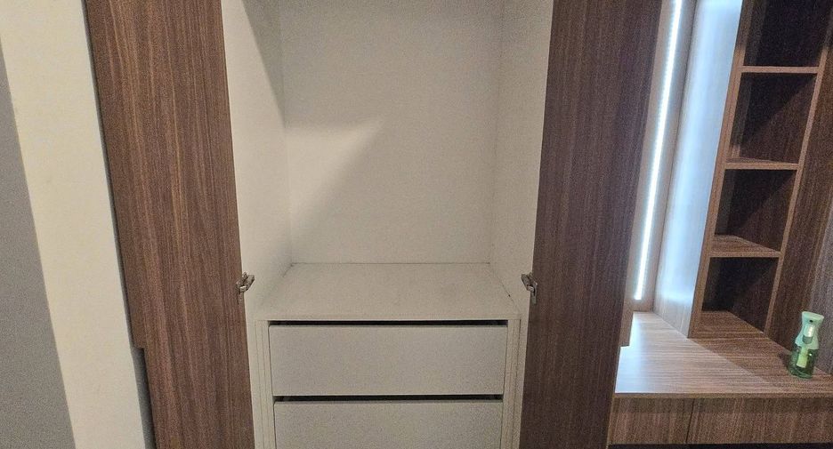 出租 和 出售 3 卧室 独立屋 在 Sai Mai, 曼谷
