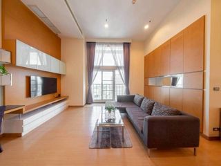 Condo en venta y en alquiler de 4 habitaciones en Watthana, Bangkok