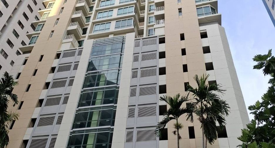Condo en venta y en alquiler de 4 habitaciones en Watthana, Bangkok