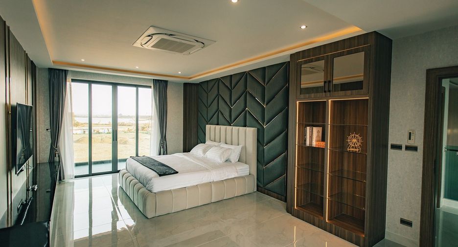 For sale and for rent 6 bedrooms villa in Bang Lamung, Chonburi