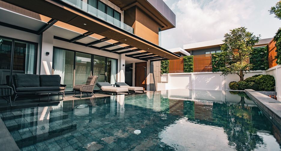 For sale and for rent 6 bedrooms villa in Bang Lamung, Chonburi