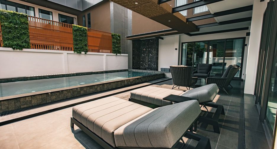 For sale and for rent 6 bedrooms villa in Bang Lamung, Chonburi
