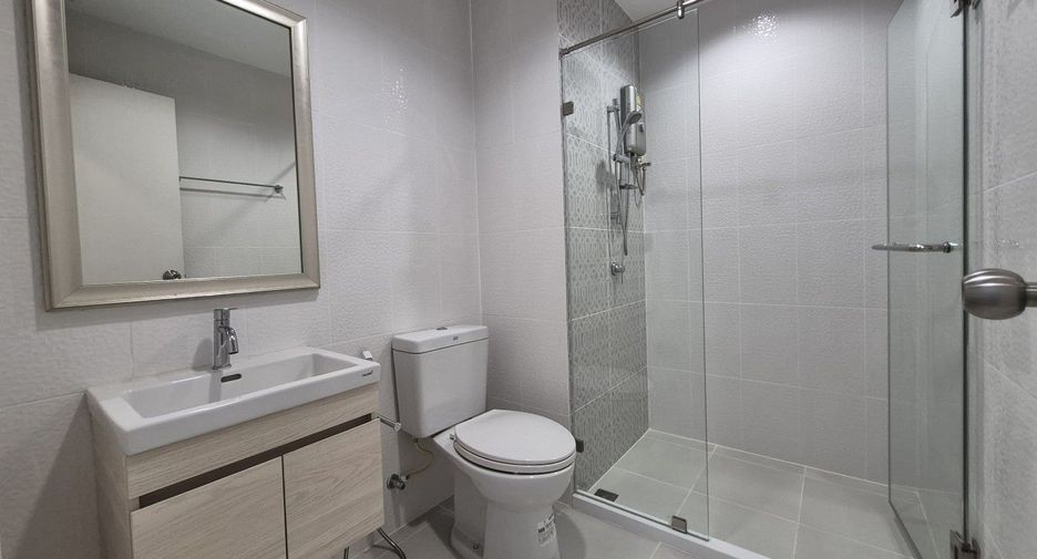 For rent 1 Beds condo in Bang Phlat, Bangkok