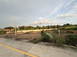出售 土地 在 Bang Lamung, Chon Buri