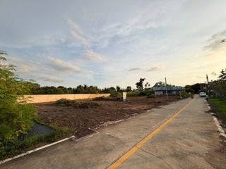 出售 土地 在 Bang Lamung, Chon Buri