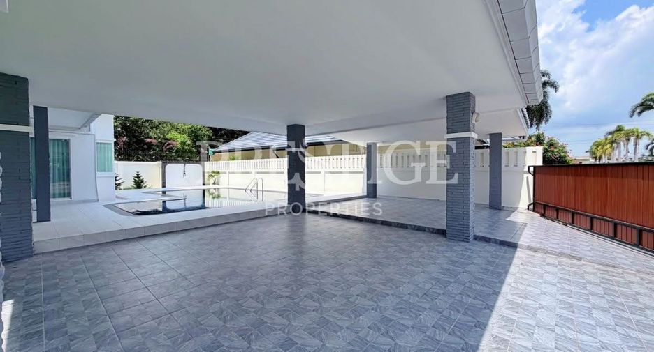 For rent 4 bedrooms house in Bang Lamung, Chonburi