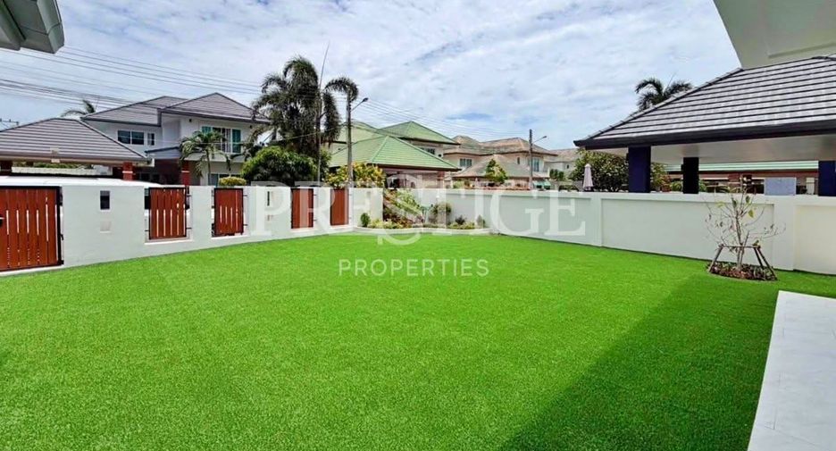 For rent 4 bedrooms house in Bang Lamung, Chonburi