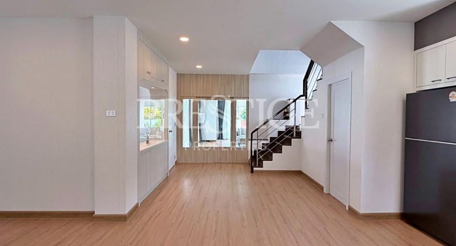 For rent 4 bedrooms house in Bang Lamung, Chonburi