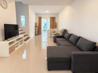 Reihenhaus zur Miete mit 3 Zimmer in Mueang Chiang Mai, Chiang Mai