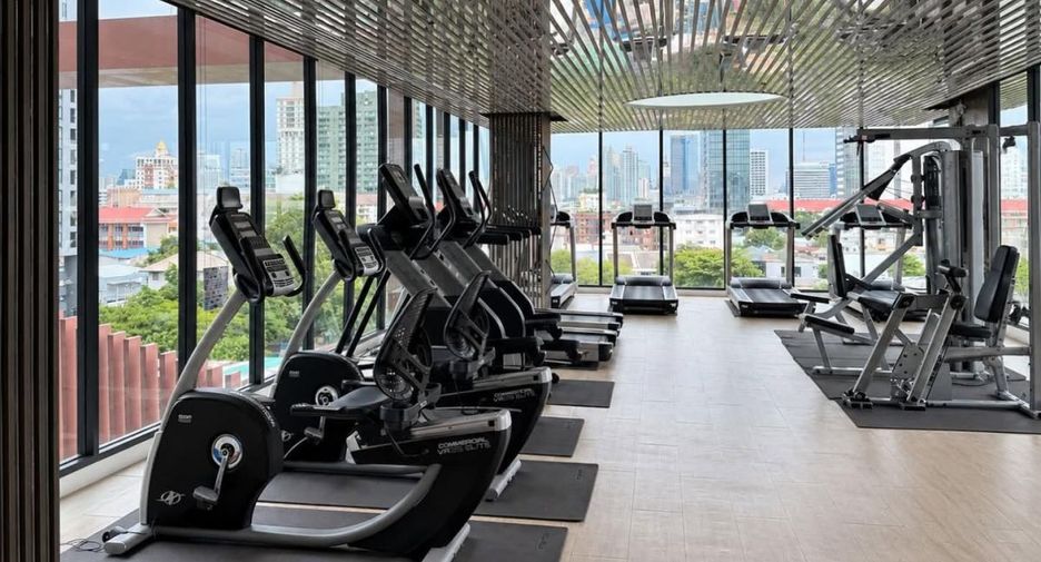For rent 2 bedrooms condo in Watthana, Bangkok