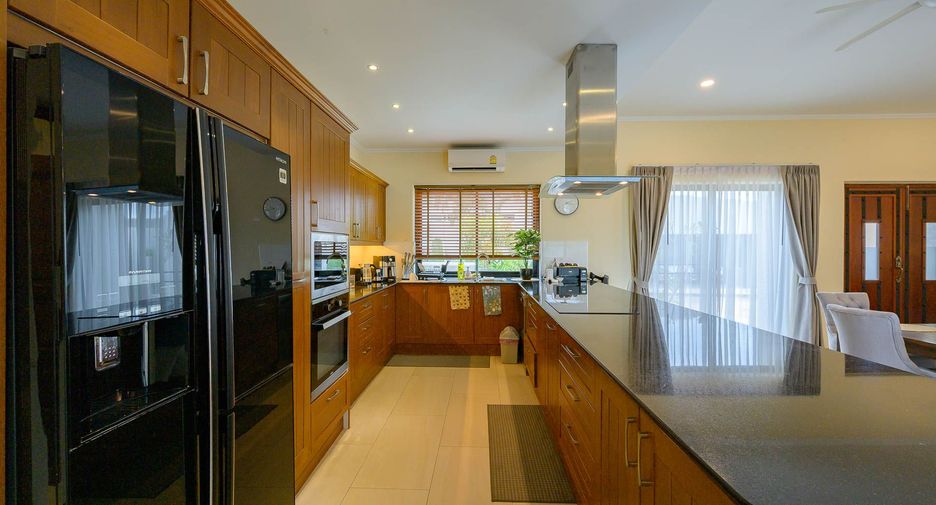 For rent 3 bedrooms house in Bang Lamung, Chonburi