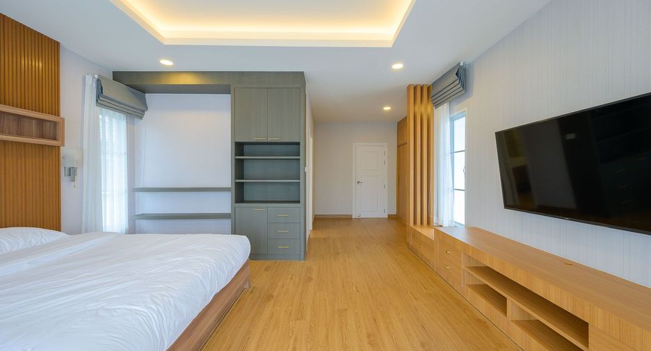 For rent 4 bedrooms house in Bang Lamung, Chonburi