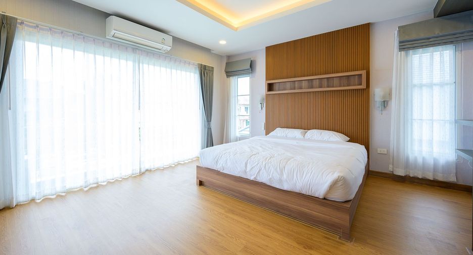 For rent 4 bedrooms house in Bang Lamung, Chonburi