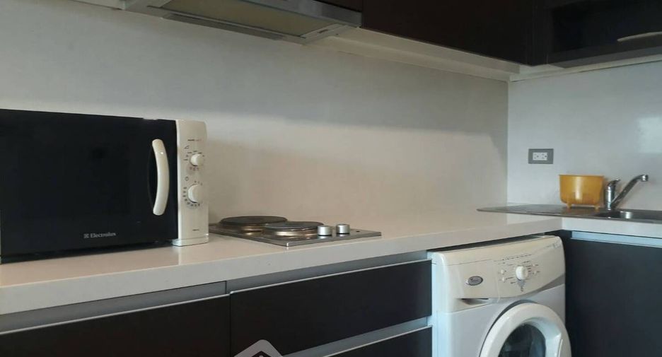 For rent 2 ベッドルーム condo in Watthana, Bangkok
