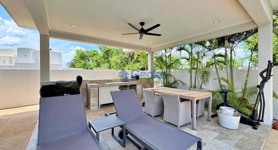 For rent and for sale 3 bedrooms house in Bang Lamung, Chonburi