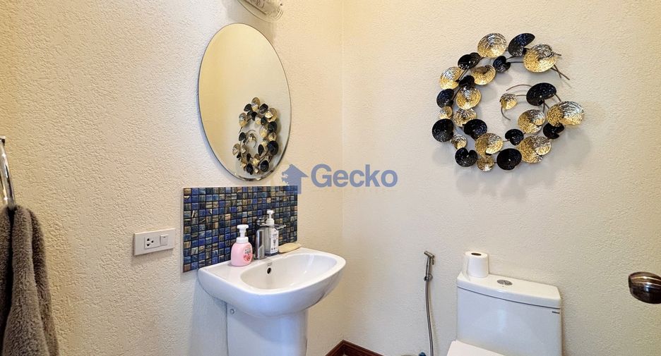 For rent and for sale 3 bedrooms house in Bang Lamung, Chonburi
