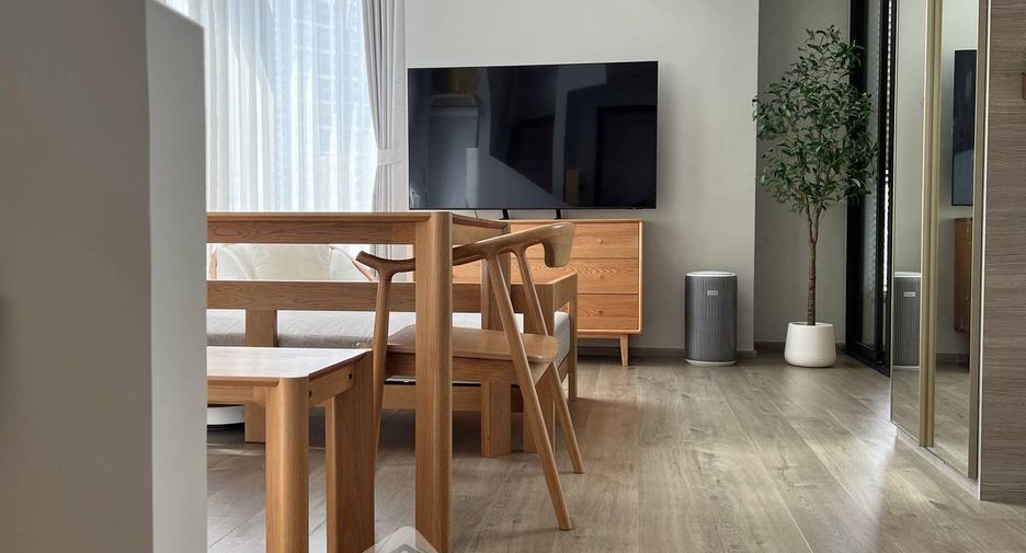 For rent 2 bedrooms condo in Chatuchak, Bangkok