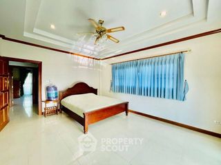 À louer 5 chambres villa à Bang Lamung, Chonburi