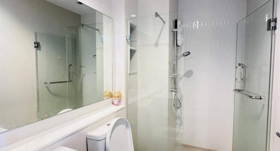 For rent 1 bed condo in Huai Khwang, Bangkok