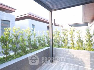 For rent 4 bedrooms house in Yan Nawa, Bangkok