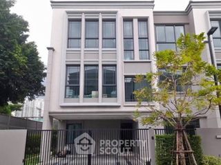 For rent 3 ベッドルーム house in Lat Phrao, Bangkok
