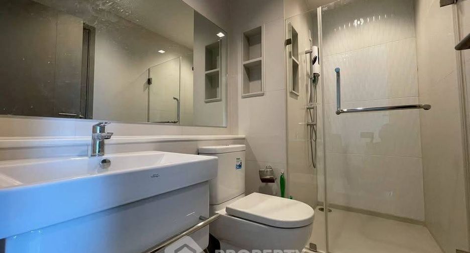 Condo en alquiler de 1 habitaciones en Huai Khwang, Bangkok
