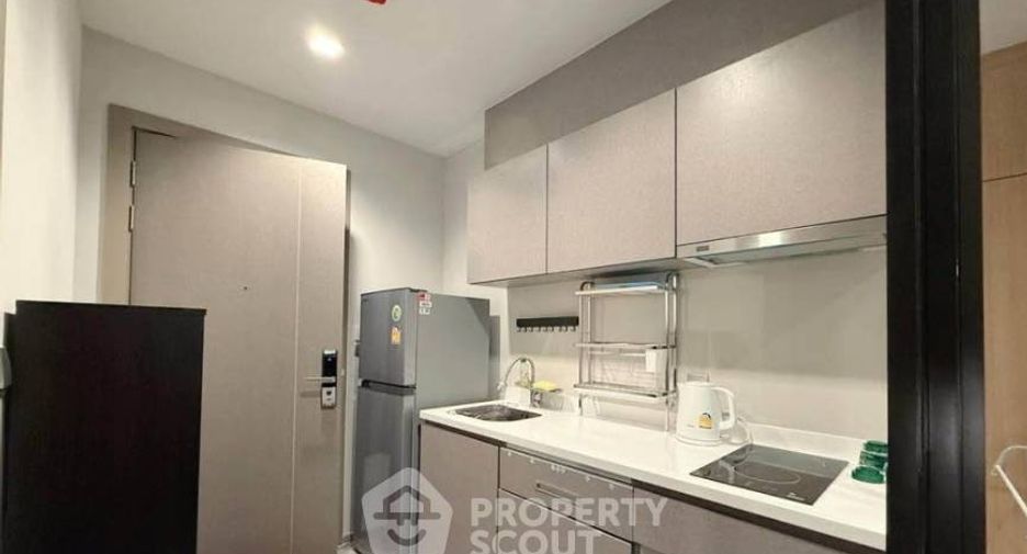 Condo en alquiler de 1 habitaciones en Huai Khwang, Bangkok