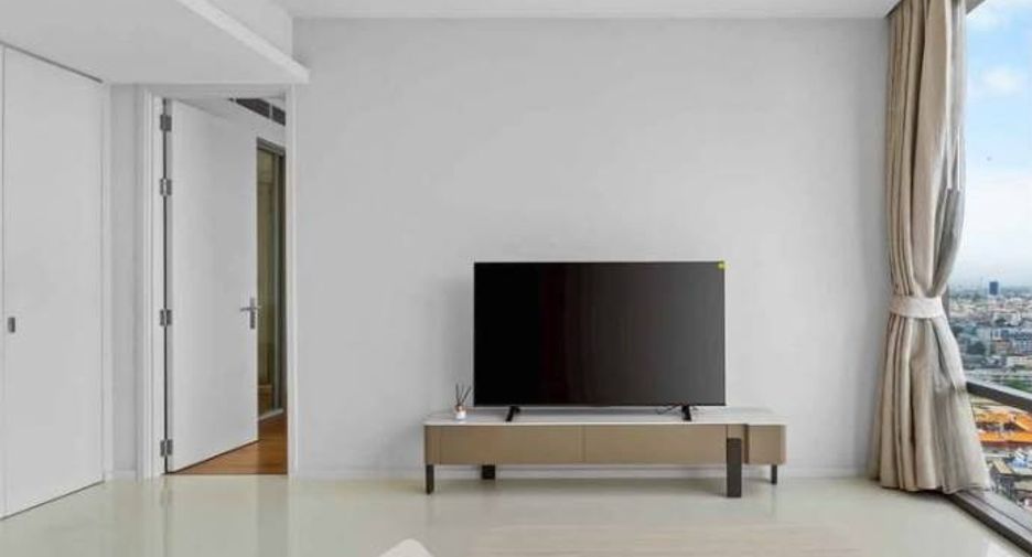 For rent 1 bed condo in Sathon, Bangkok