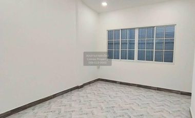 Продажа 2 спальни таунхаус в Мин Бури, Бангкок