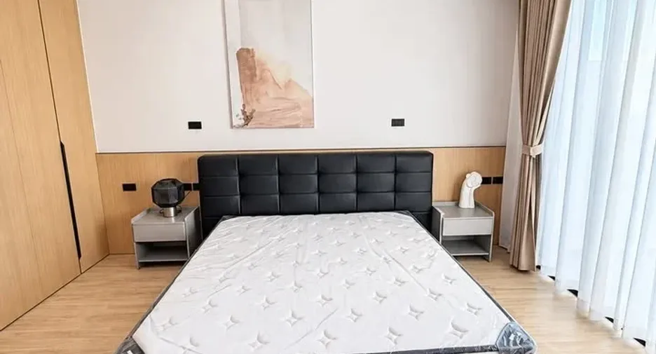 For rent and for sale 5 bedrooms house in Jomtien, Pattaya