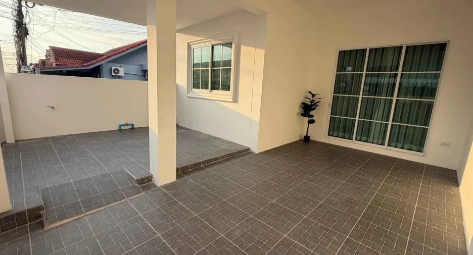 For sale 3 bedrooms townhouse in Bang Lamung, Chonburi