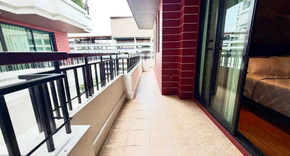 For rent 2 bedrooms condo in Bang Lamung, Chonburi