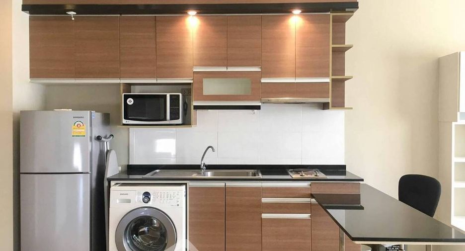 Wohnung zur Miete mit 2 Zimmer in Khlong Toei, Bangkok