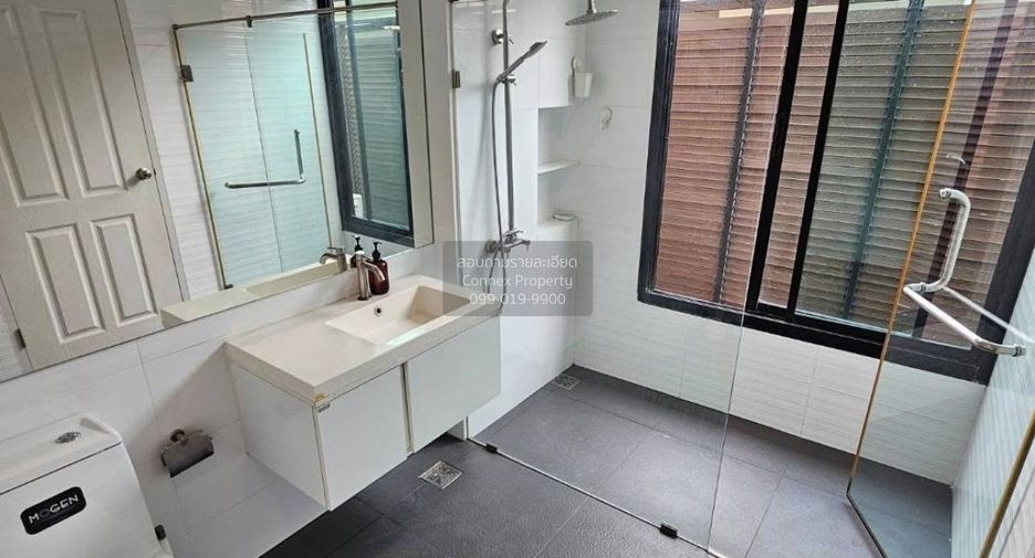 For rent 4 bedrooms house in Bang Phli, Samut Prakan
