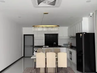 Villa en alquiler de 4 habitaciones en East Pattaya, Pattaya